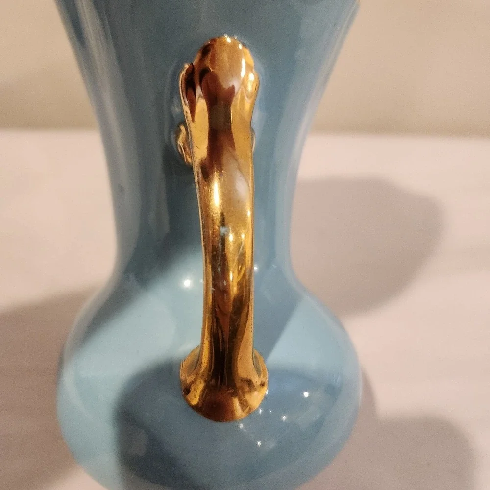 Pearl China Co. Trophy Vase 14k Gold Painted, Slight Scuff Marks, Pictured.
